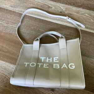 The tote bag, cross body